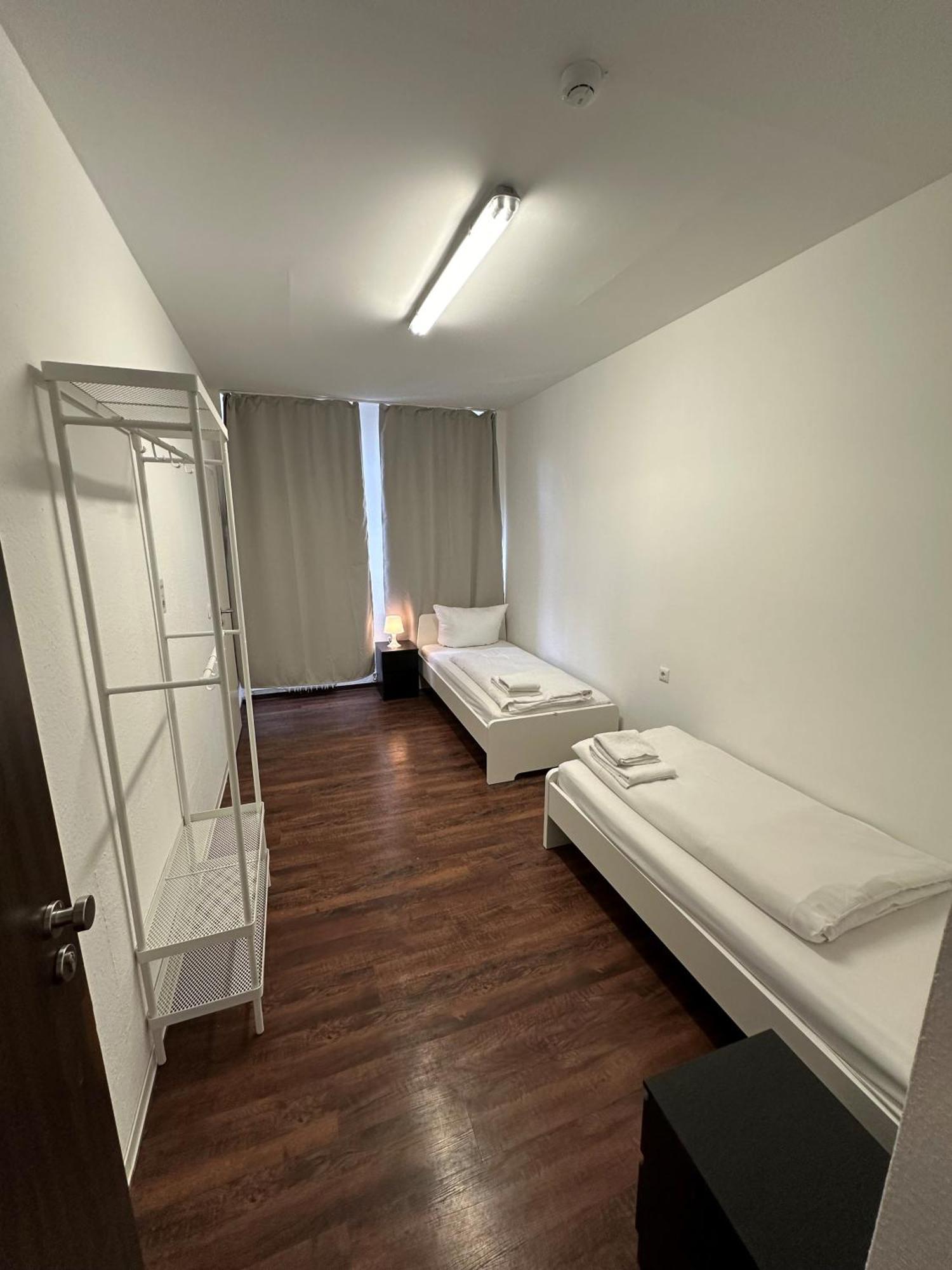 Potsdamer Inn Berlin Bagian luar foto